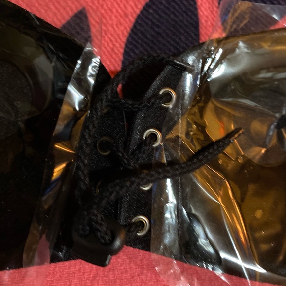 NWOT Stick on bra lace up middle for comfort - Picture 4 of 5